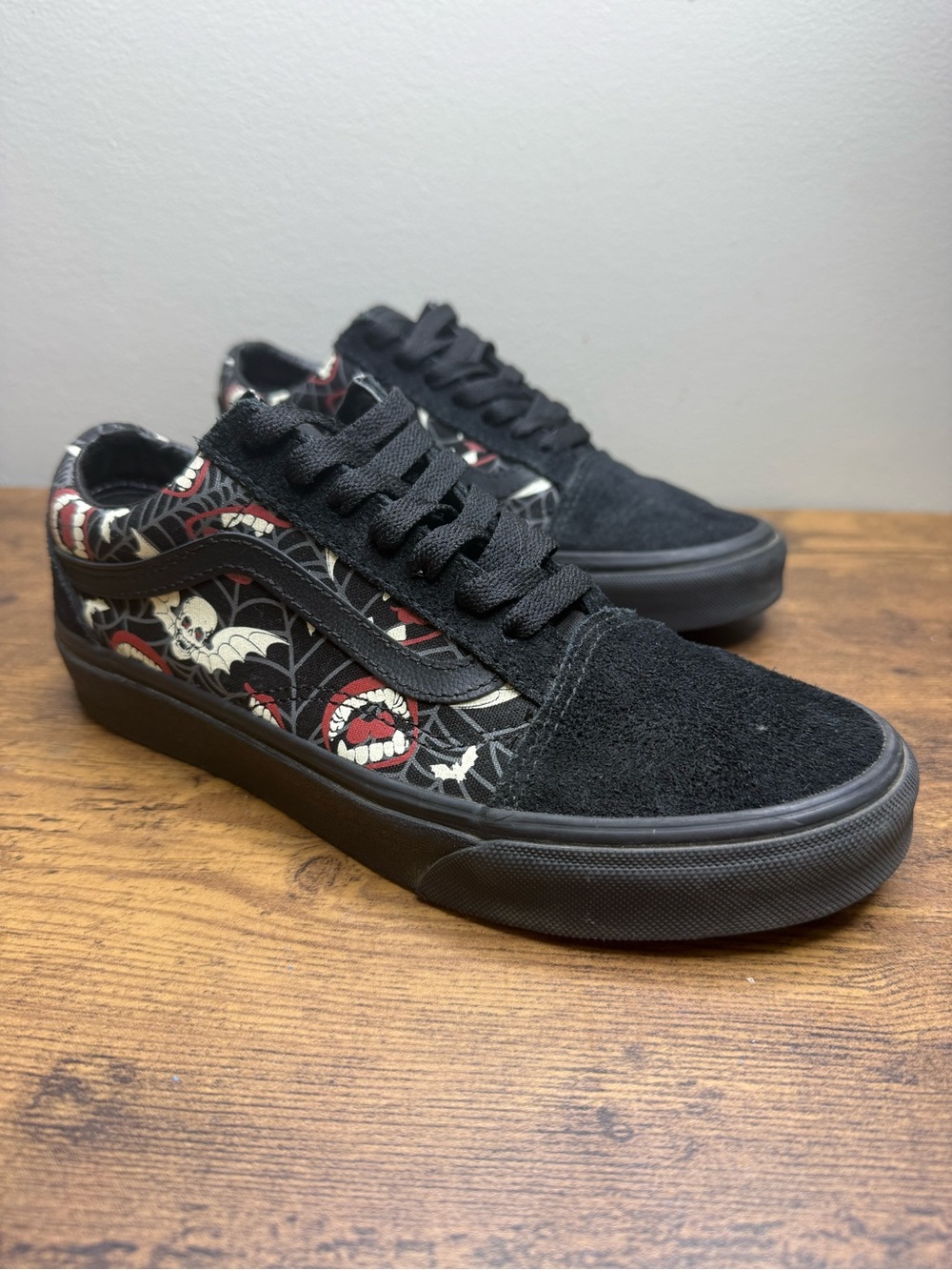 EUC Vans Old Skool Glow Frights Halloween Black Skate Shoes Men’s 5.5/ Women's 7